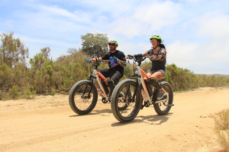 Desde los CABOS Aventura en Bicicleta Eléctrica por la Playa