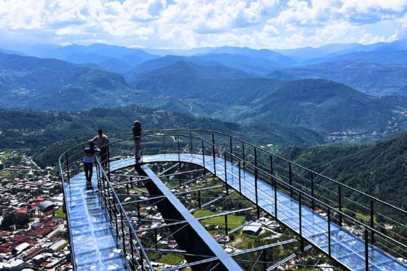 Oaxaca: Sierra Juárez, Ixtlán y Capulálpam