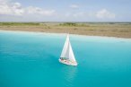 Velero por la Laguna de Bacalar